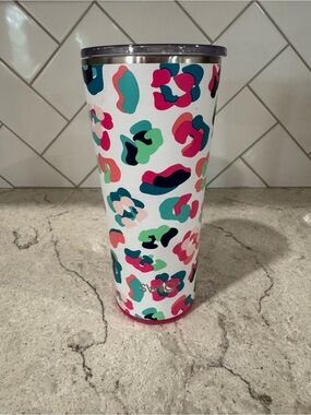 SWIG Colorful Leopard Print Stainless Tumbler - Pink, Teal, Navy